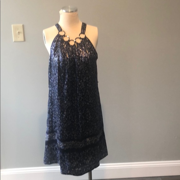 Dress - Picture 1 of 4